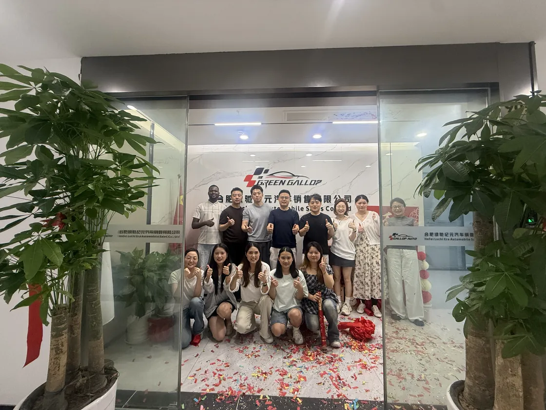 Green Gallop employees together at the Hefei office