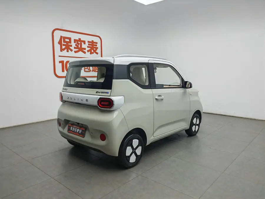 Used Wuling Hongguang MINIEV 2024 gallery view 2