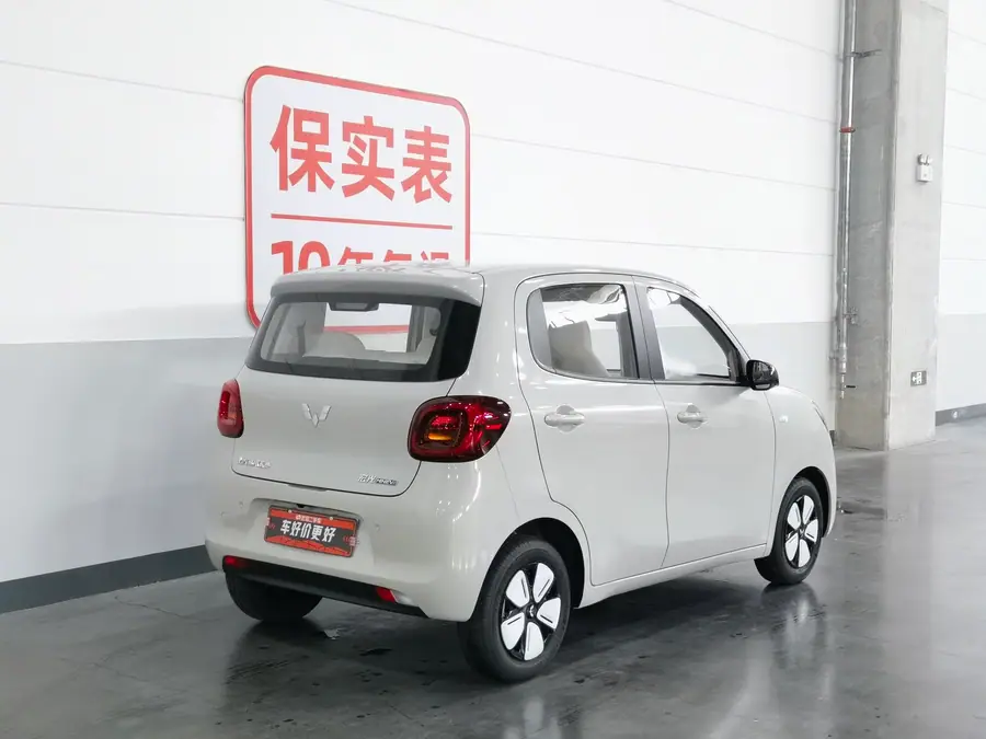 Used Wuling Hongguang MINIEV 2025 gallery view 2